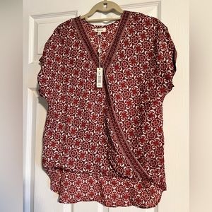 Max Studio V-neck red paisley top